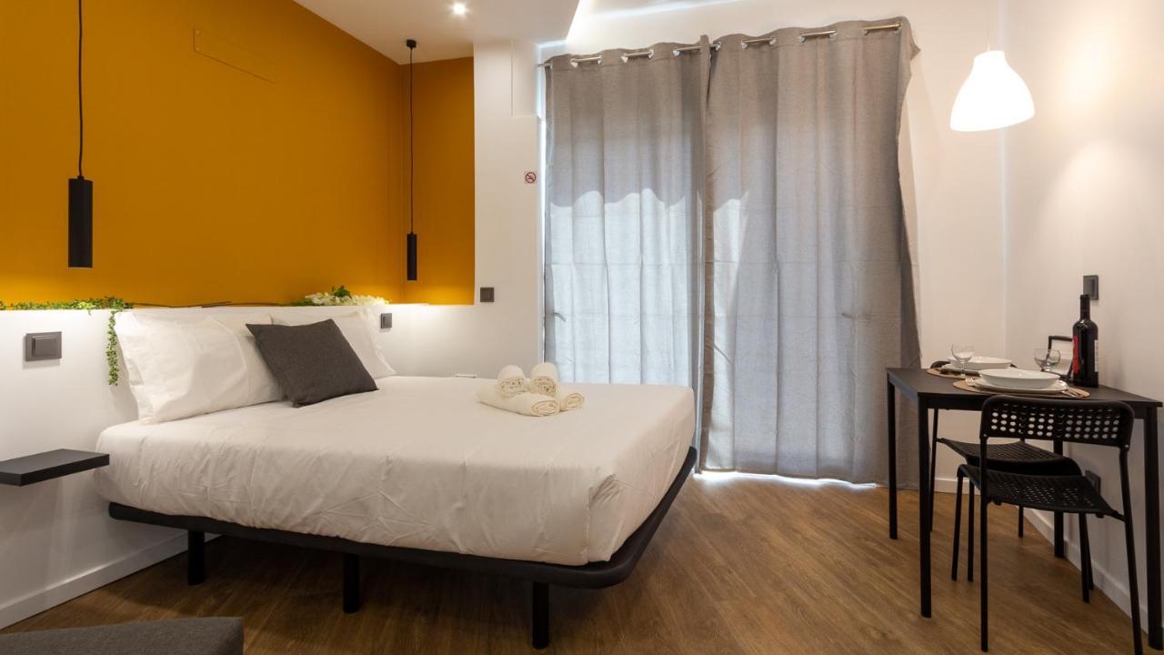 The Jolie - Apartments By The Ocean Порто Мониз Екстериор снимка