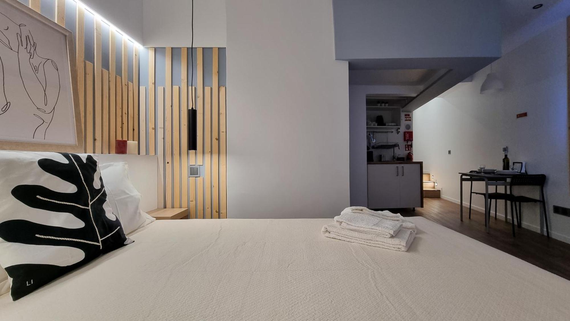 The Jolie - Apartments By The Ocean Порто Мониз Екстериор снимка